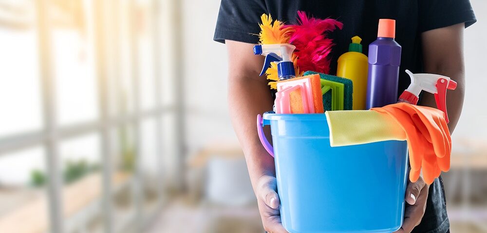 Corrosivo per pulizie domestiche